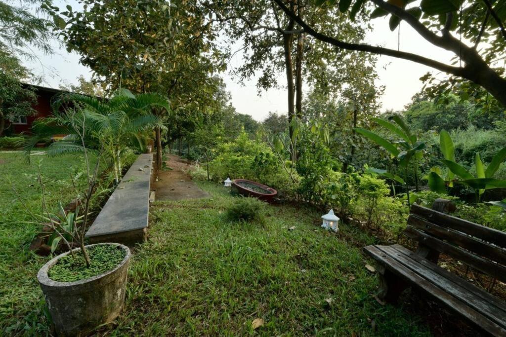 Lobville Homestay Karjat Extérieur photo